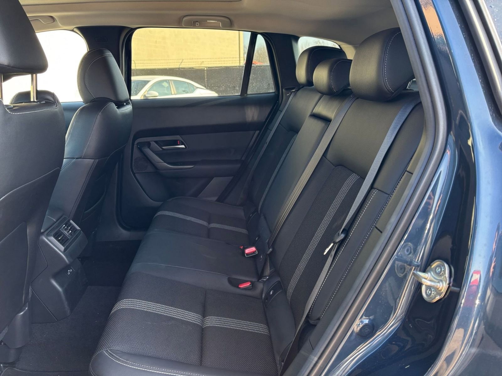 Thumbnail: 2025 Mazda CX-50 - 28