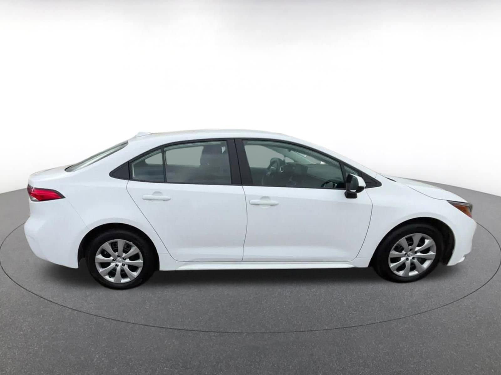 Thumbnail: 2025 Toyota Corolla - 16