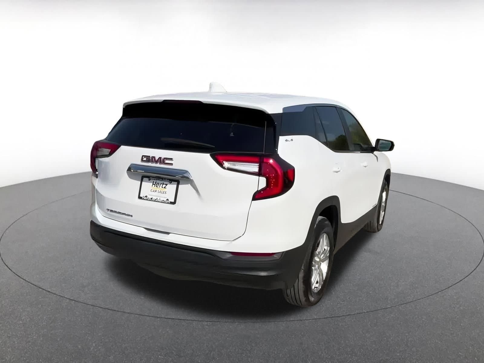 Thumbnail: 2024 GMC Terrain - 14