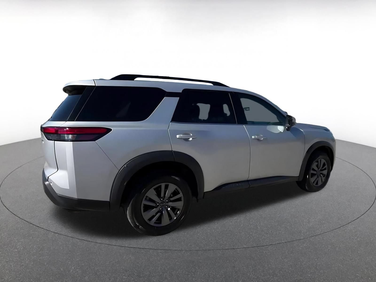 Thumbnail: 2025 Nissan Pathfinder - 14