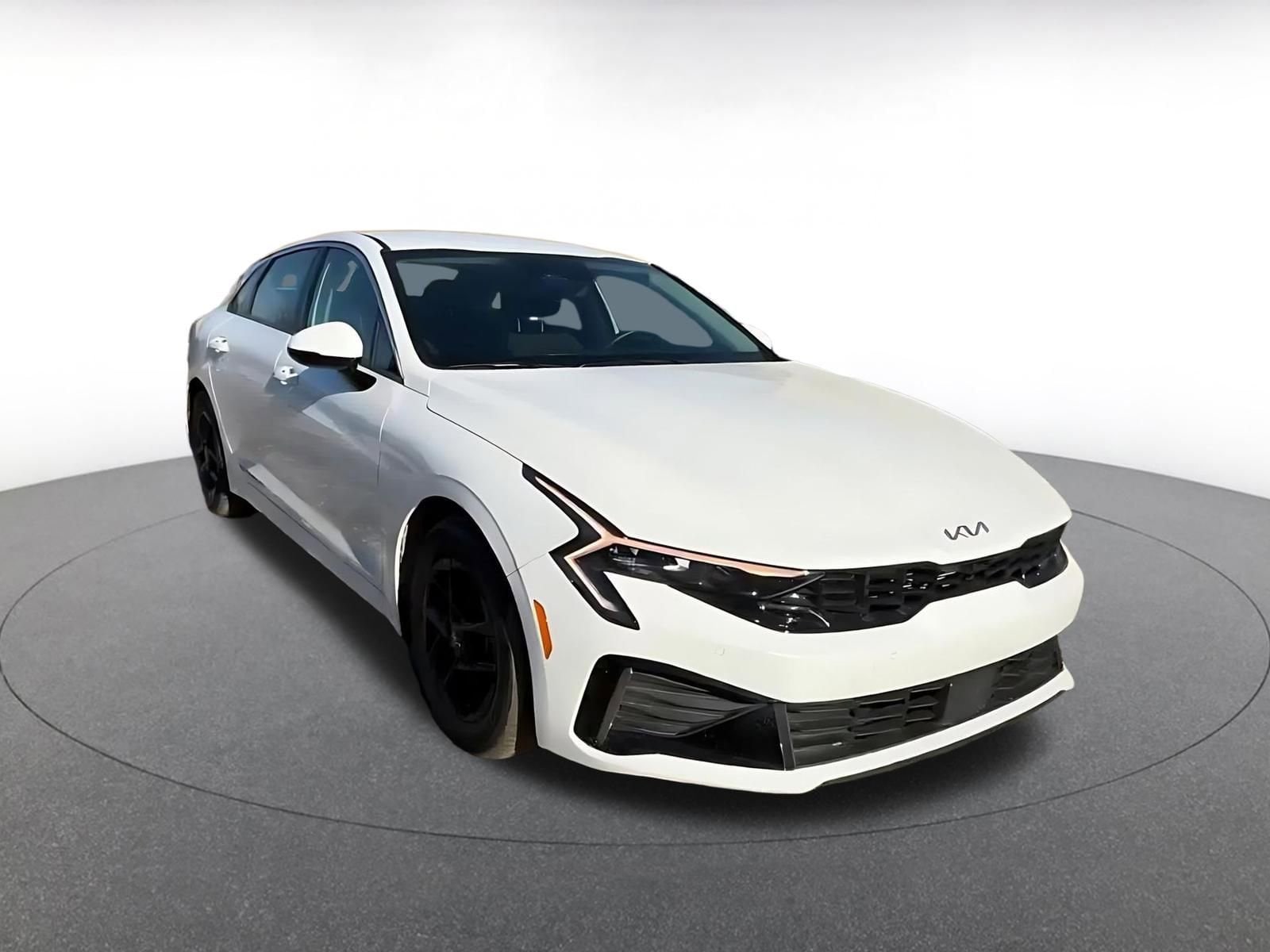 Thumbnail: 2025 Kia K5 - 3