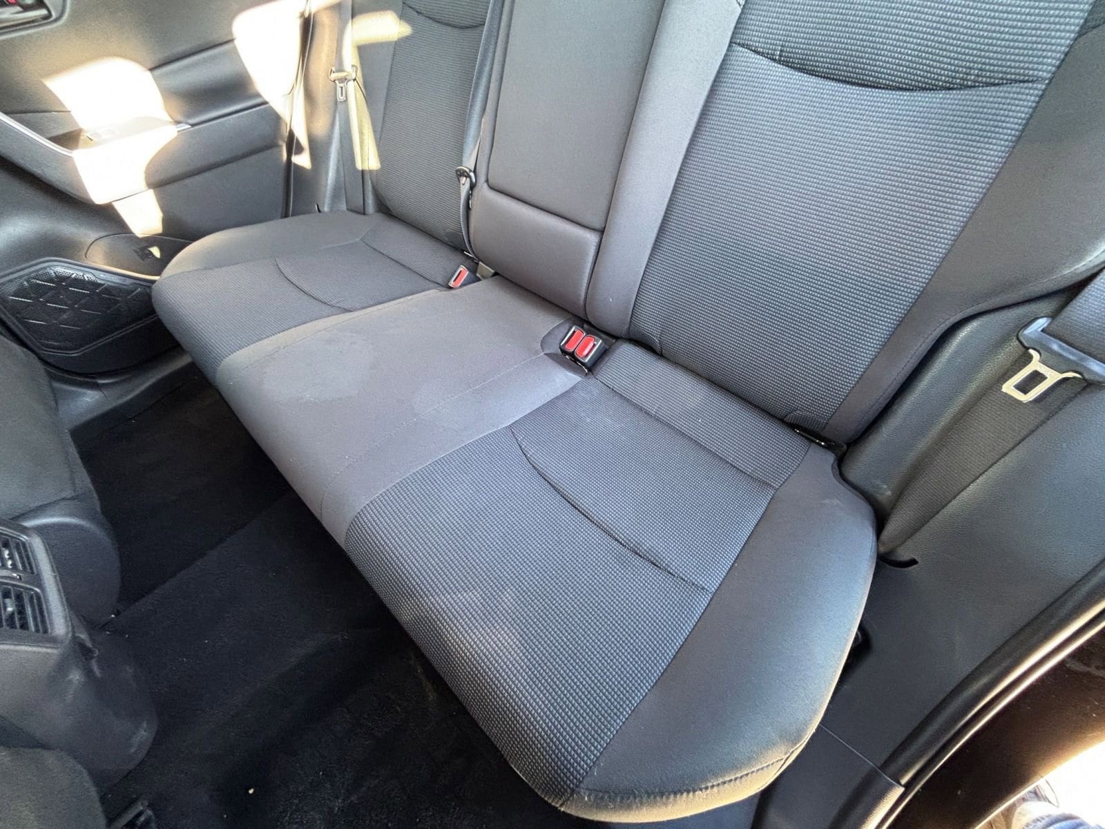 Thumbnail: 2025 Toyota RAV4 - 24