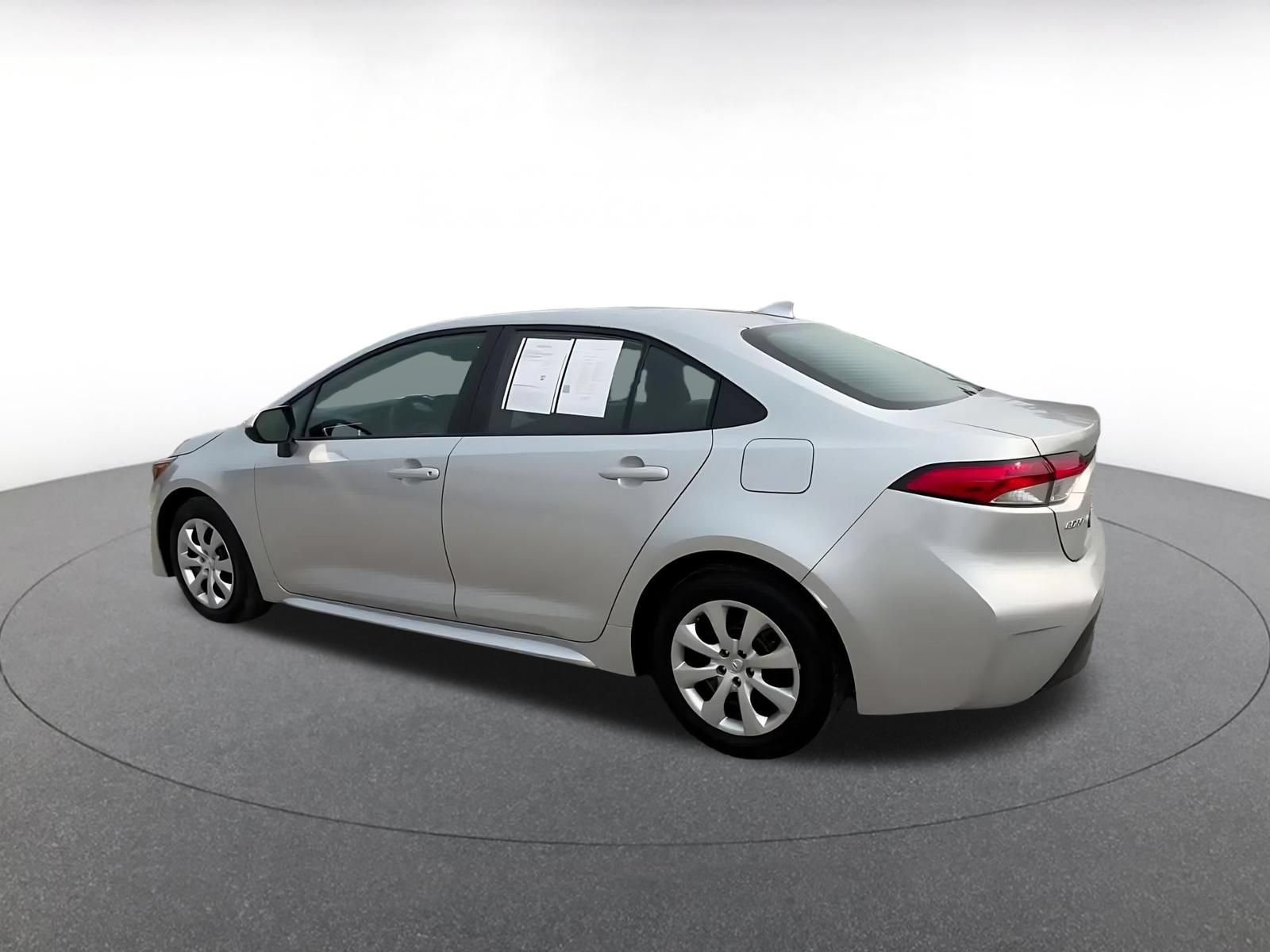 Thumbnail: 2025 Toyota Corolla - 10