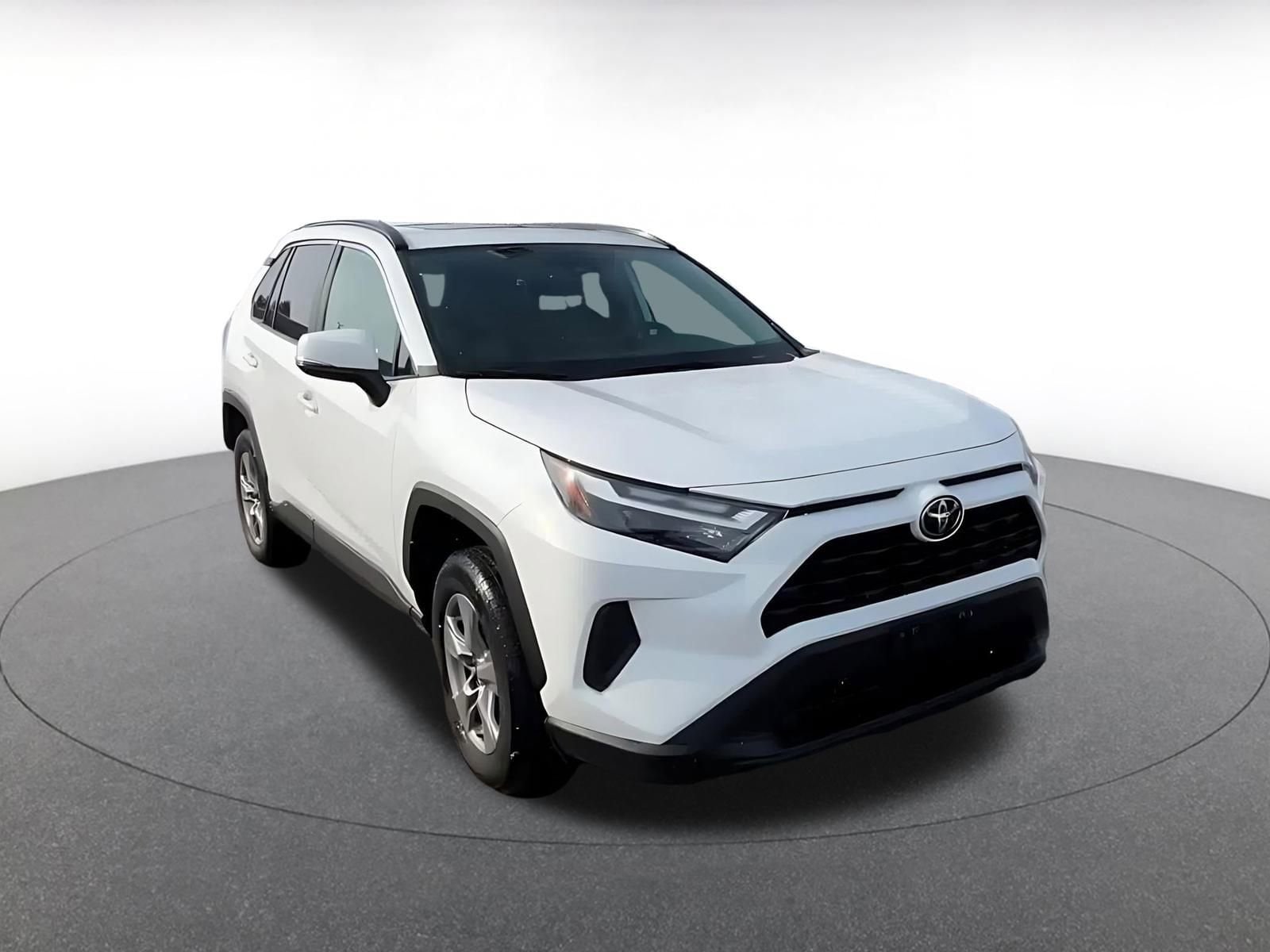 Thumbnail: 2025 Toyota RAV4 - 3
