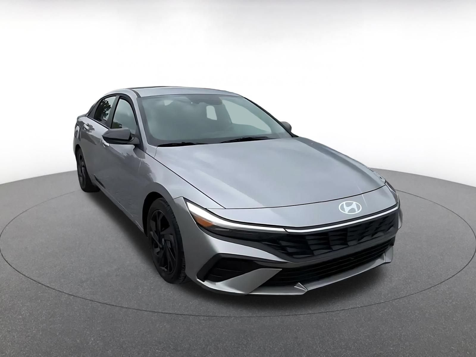 Thumbnail: 2026 Hyundai Elantra - 3
