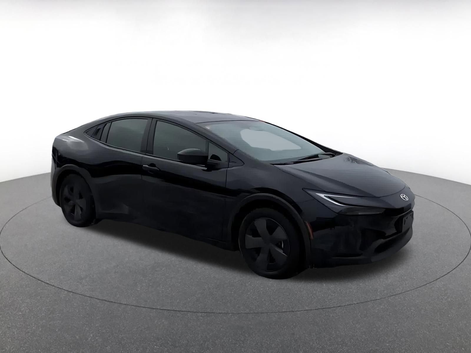 Thumbnail: 2025 Toyota Prius - 2