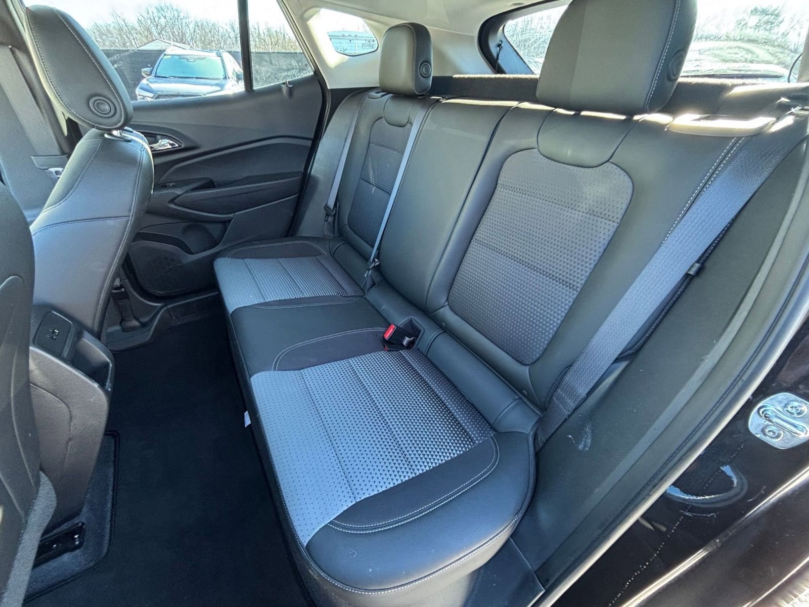 Thumbnail: 2025 Chevrolet Trax - 25