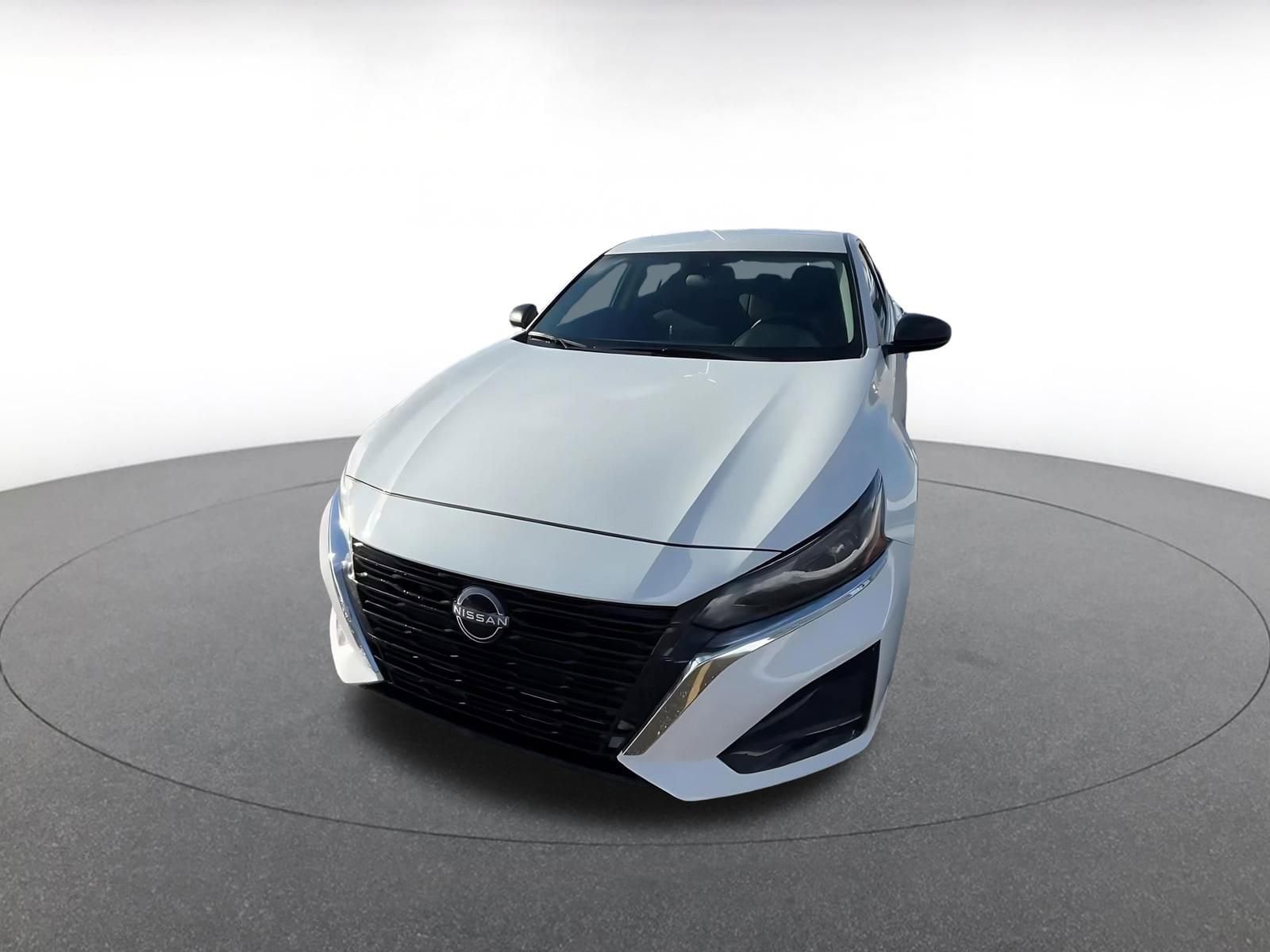 Thumbnail: 2025 Nissan Altima - 7