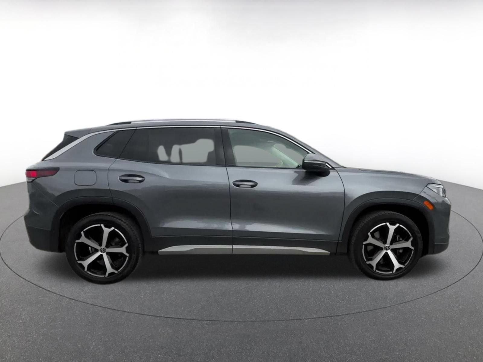 Thumbnail: 2026 Volkswagen Tiguan - 13