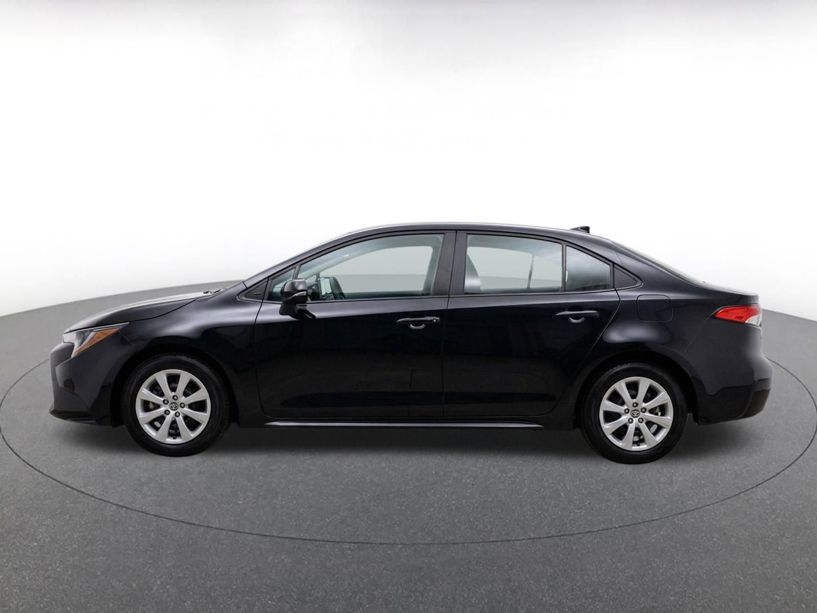 Thumbnail: 2025 Toyota Corolla - 4