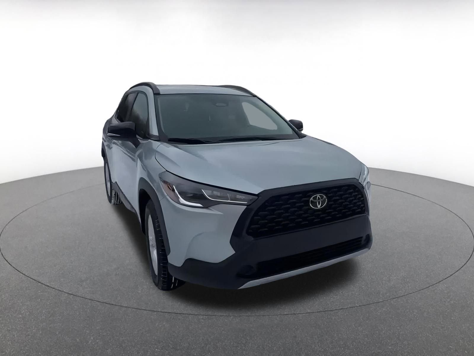 Thumbnail: 2025 Toyota Corolla Cross - 3