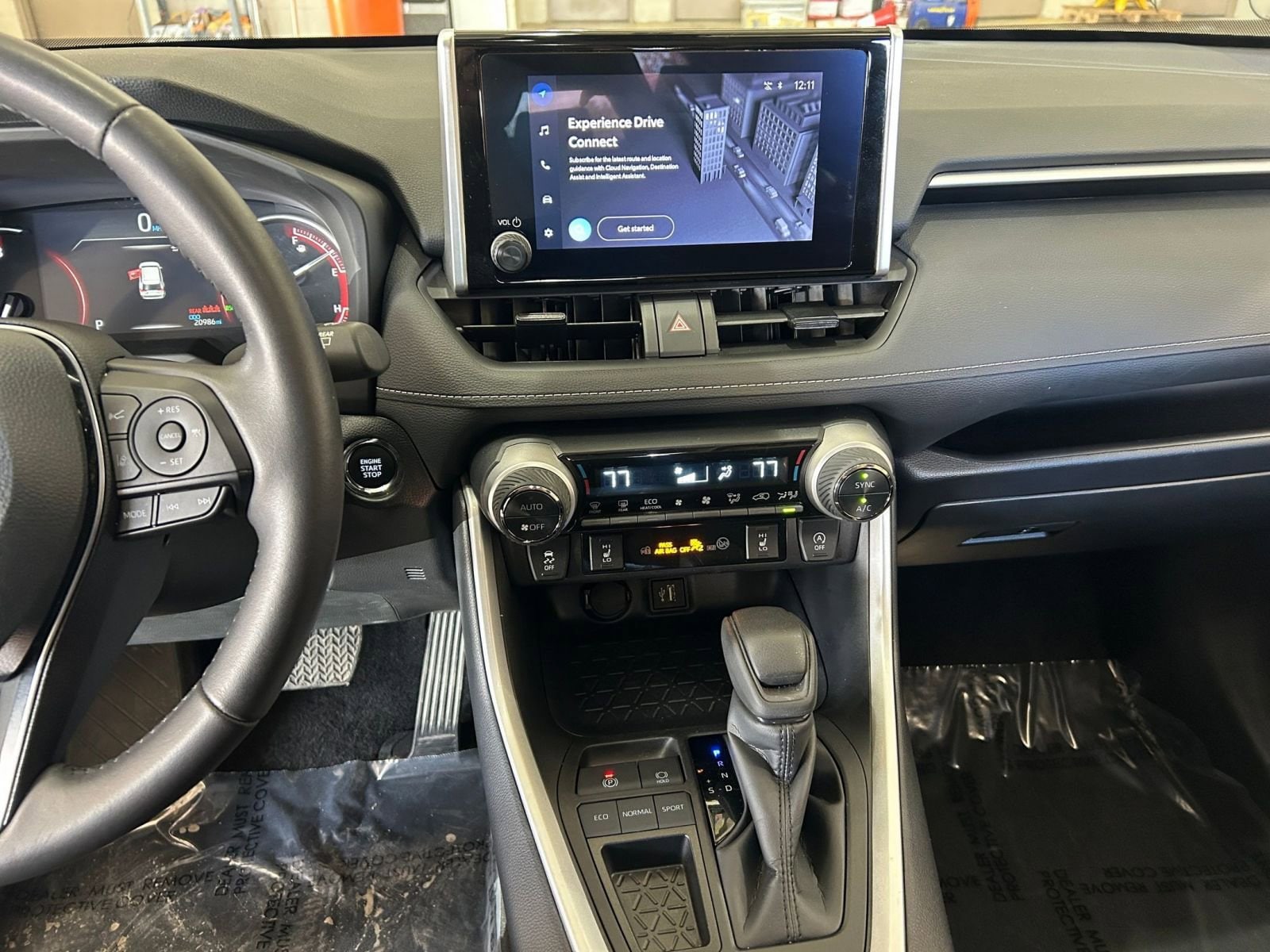 Thumbnail: 2025 Toyota RAV4 - 18