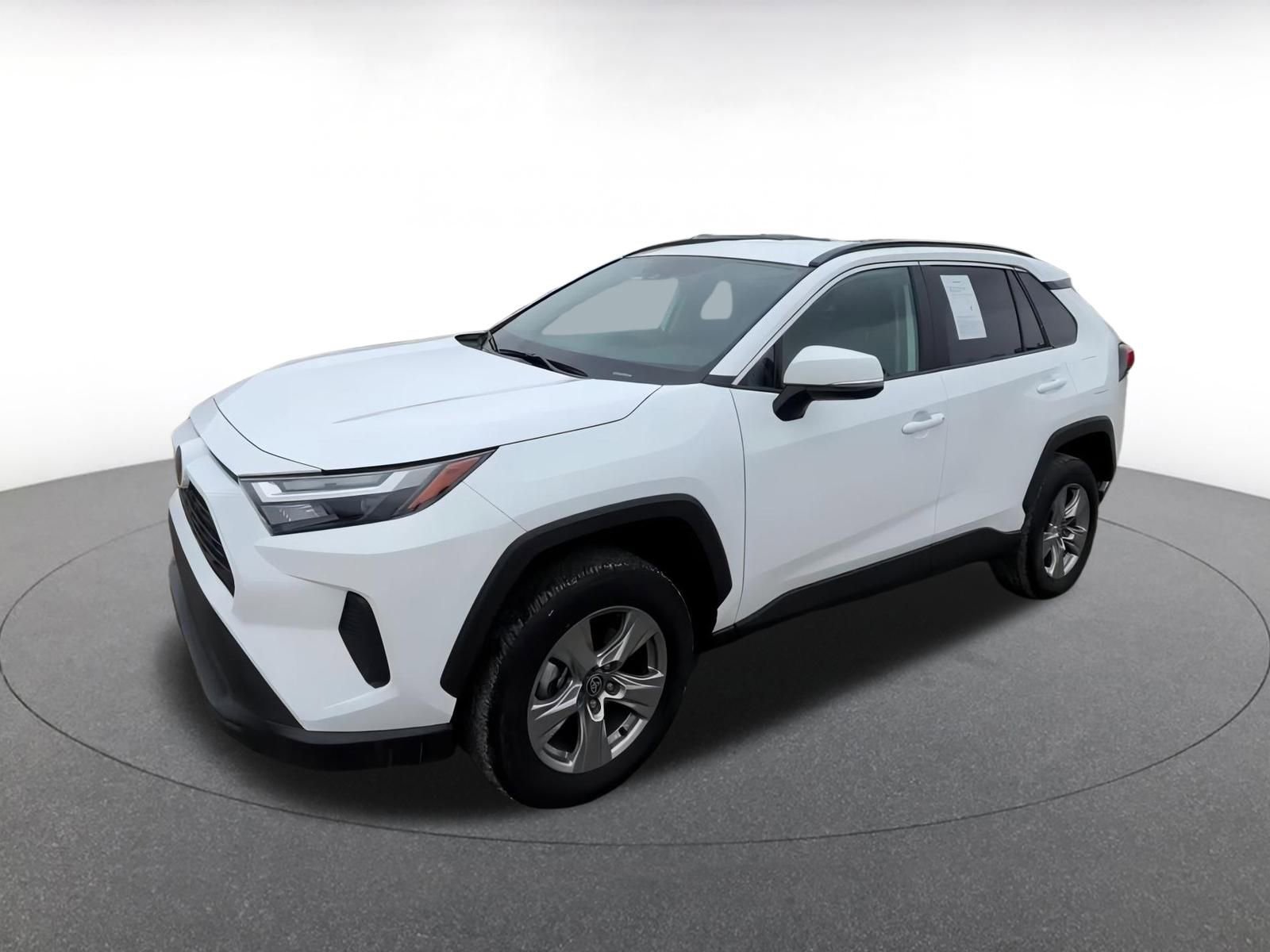 Thumbnail: 2025 Toyota RAV4 - 8