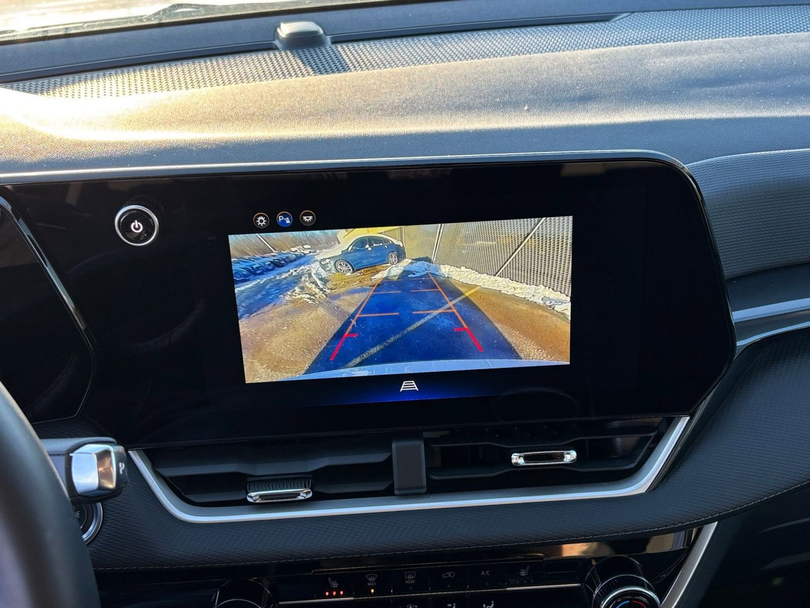 Thumbnail: 2025 Chevrolet Equinox - 17