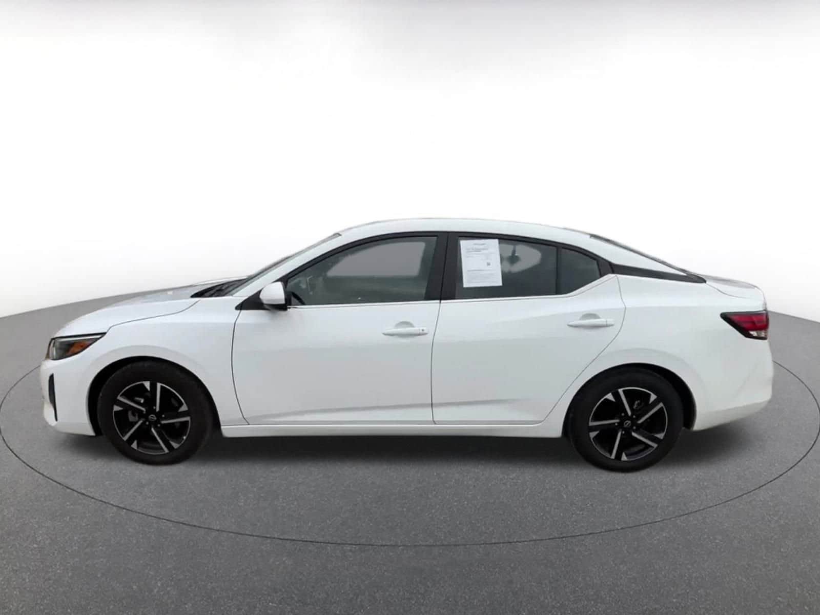 Thumbnail: 2024 Nissan Sentra - 9