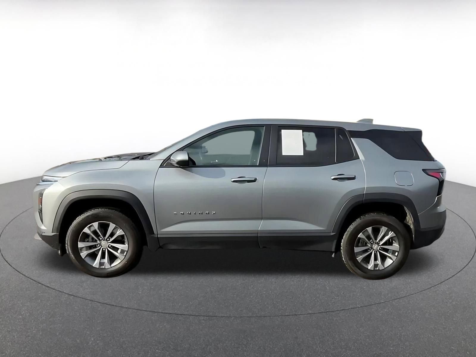 Thumbnail: 2025 Chevrolet Equinox - 9