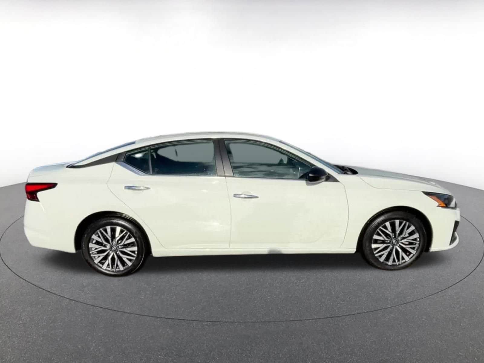 Thumbnail: 2025 Nissan Altima - 16