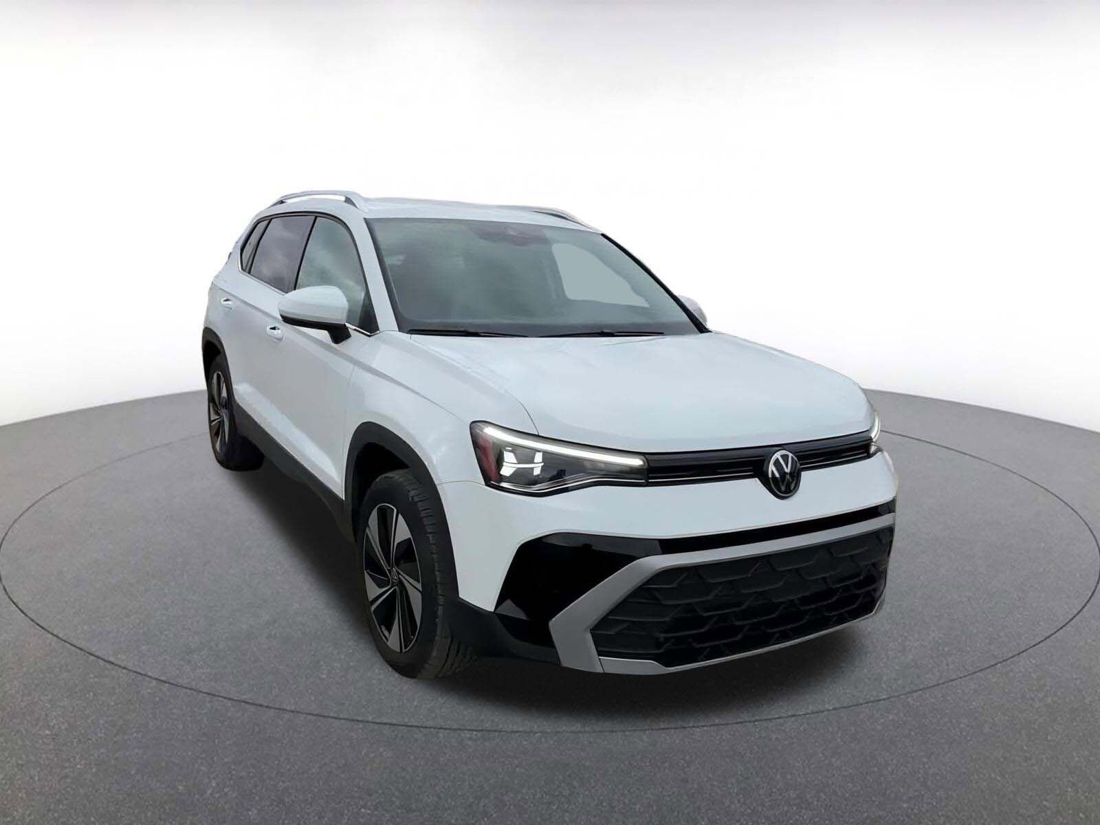 Thumbnail: 2025 Volkswagen Taos - 3