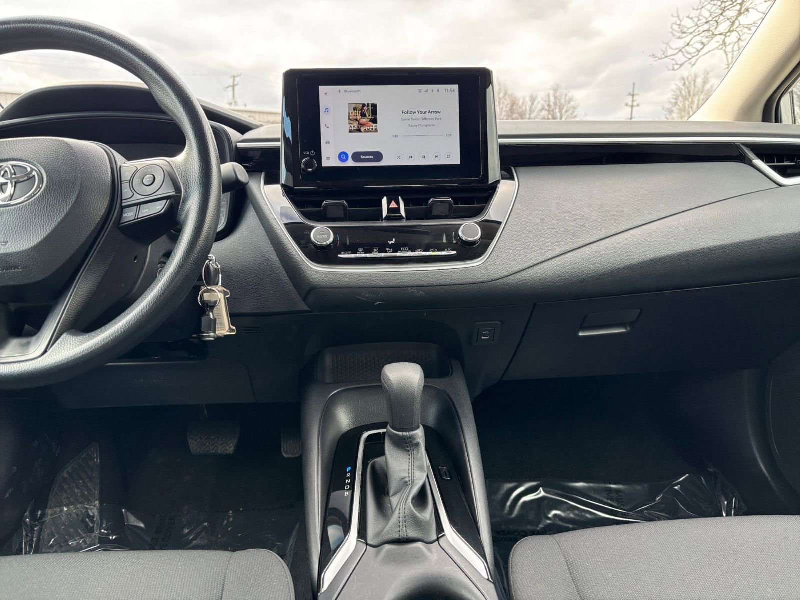 Thumbnail: 2025 Toyota Corolla - 18