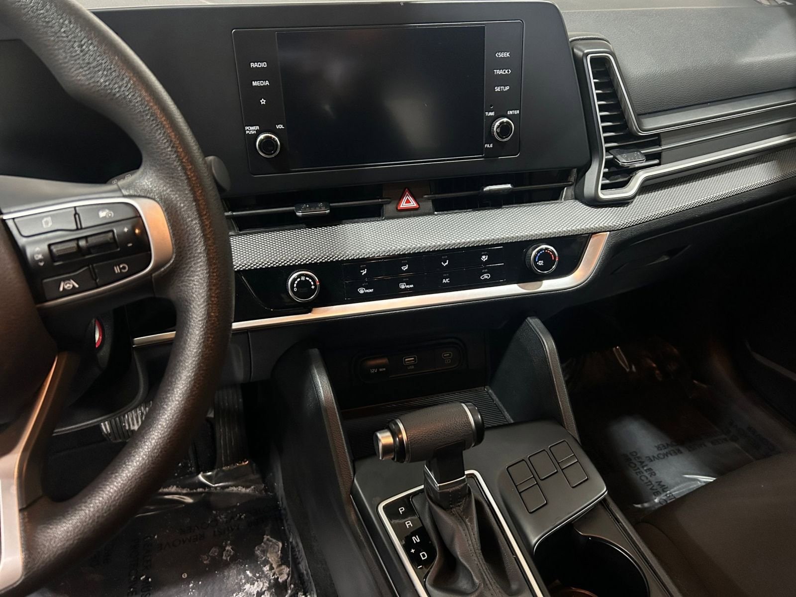 Thumbnail: 2023 Kia Sportage - 17