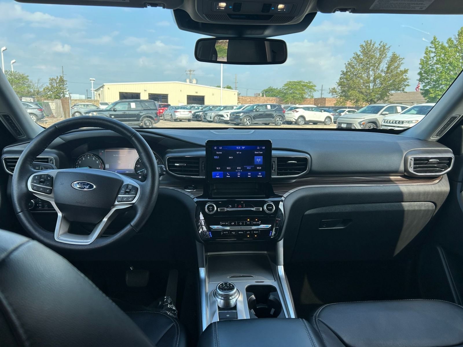 Thumbnail: 2024 Ford Explorer - 34