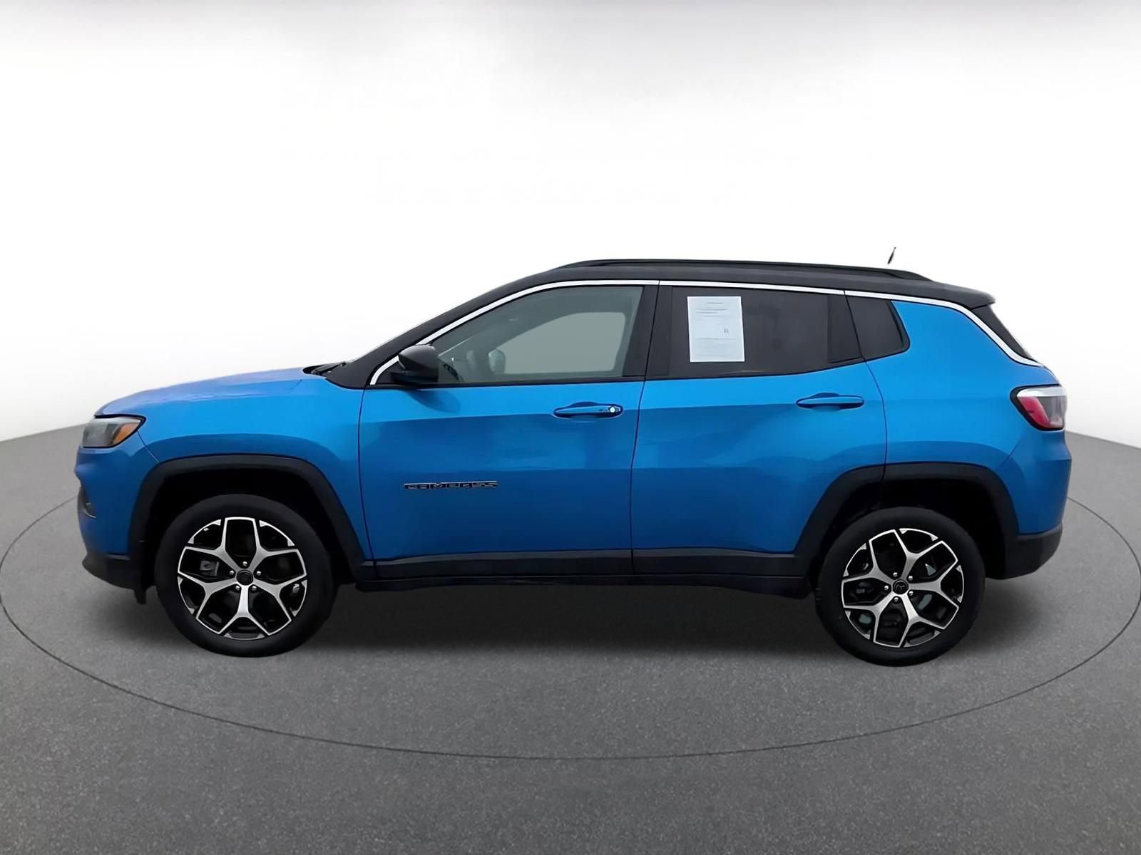 Thumbnail: 2025 Jeep Compass - 9