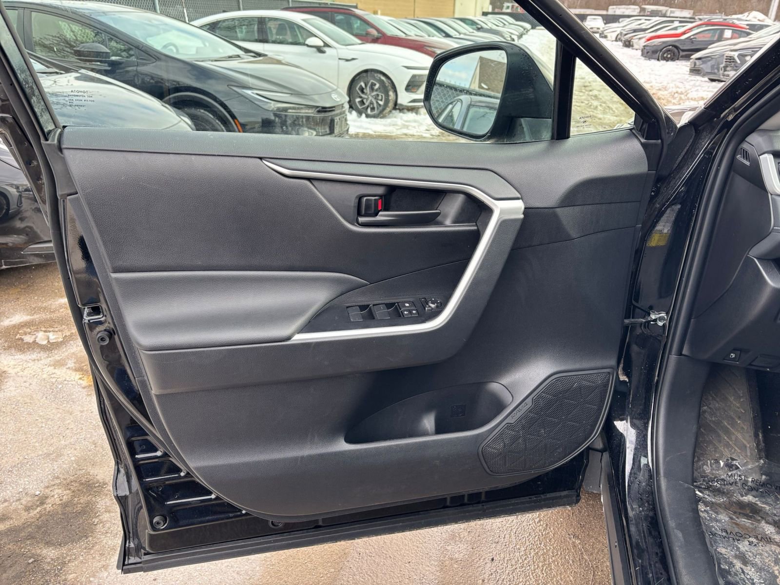 Thumbnail: 2025 Toyota RAV4 - 20