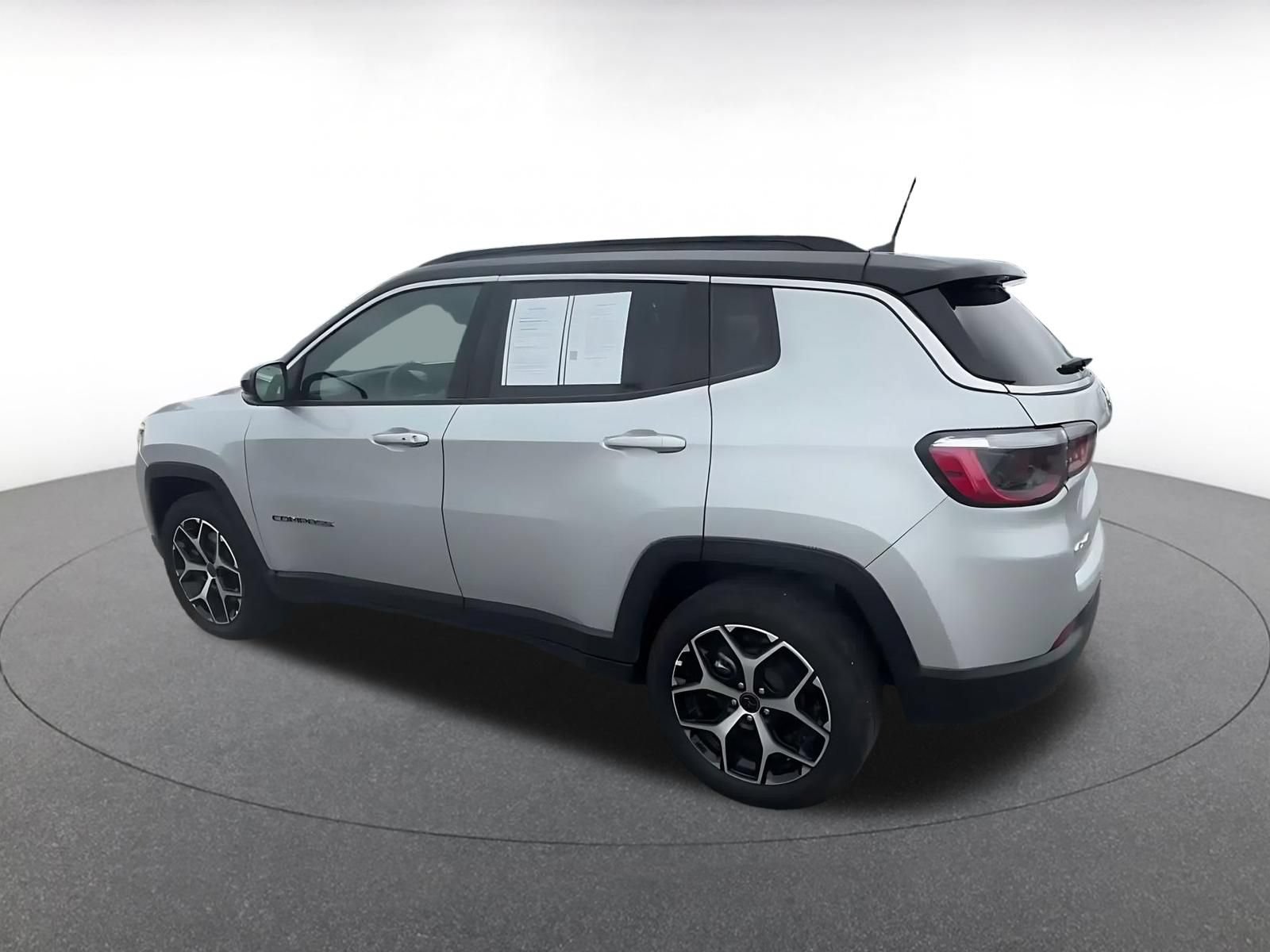 Thumbnail: 2025 Jeep Compass - 9