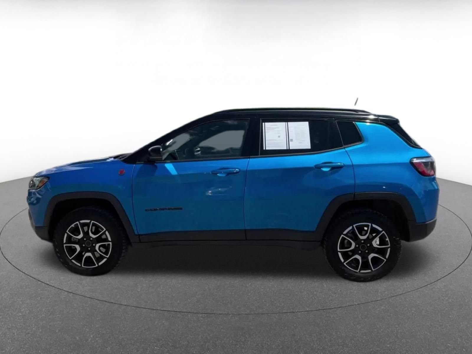 Thumbnail: 2025 Jeep Compass - 9