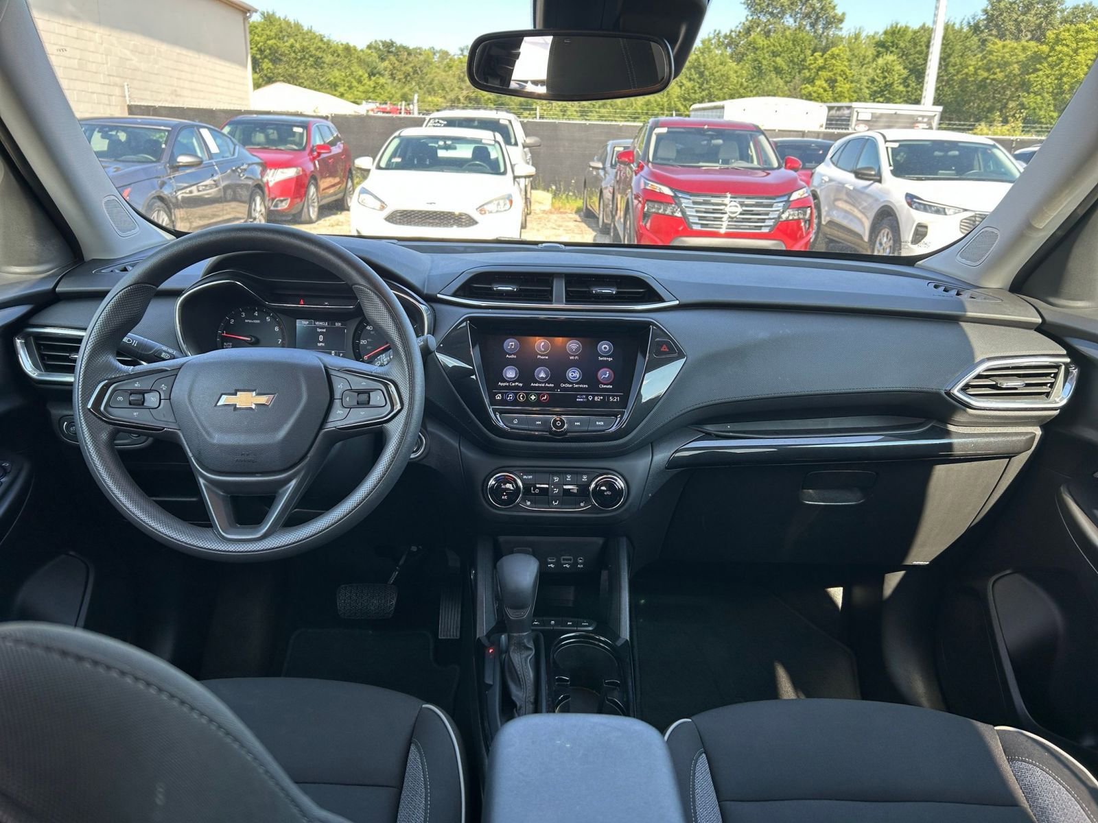 Thumbnail: 2023 Chevrolet TrailBlazer - 32