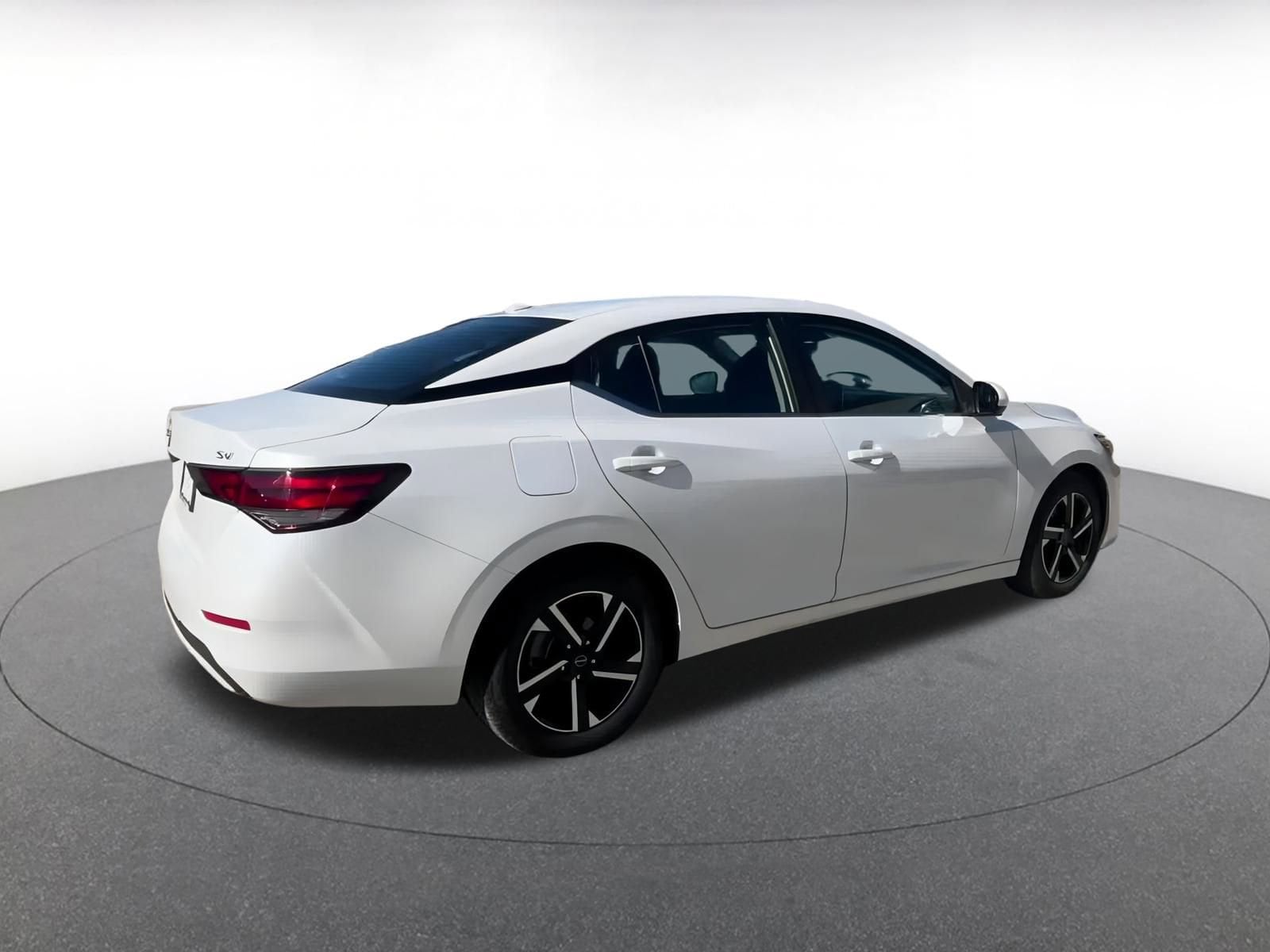 Thumbnail: 2024 Nissan Sentra - 15
