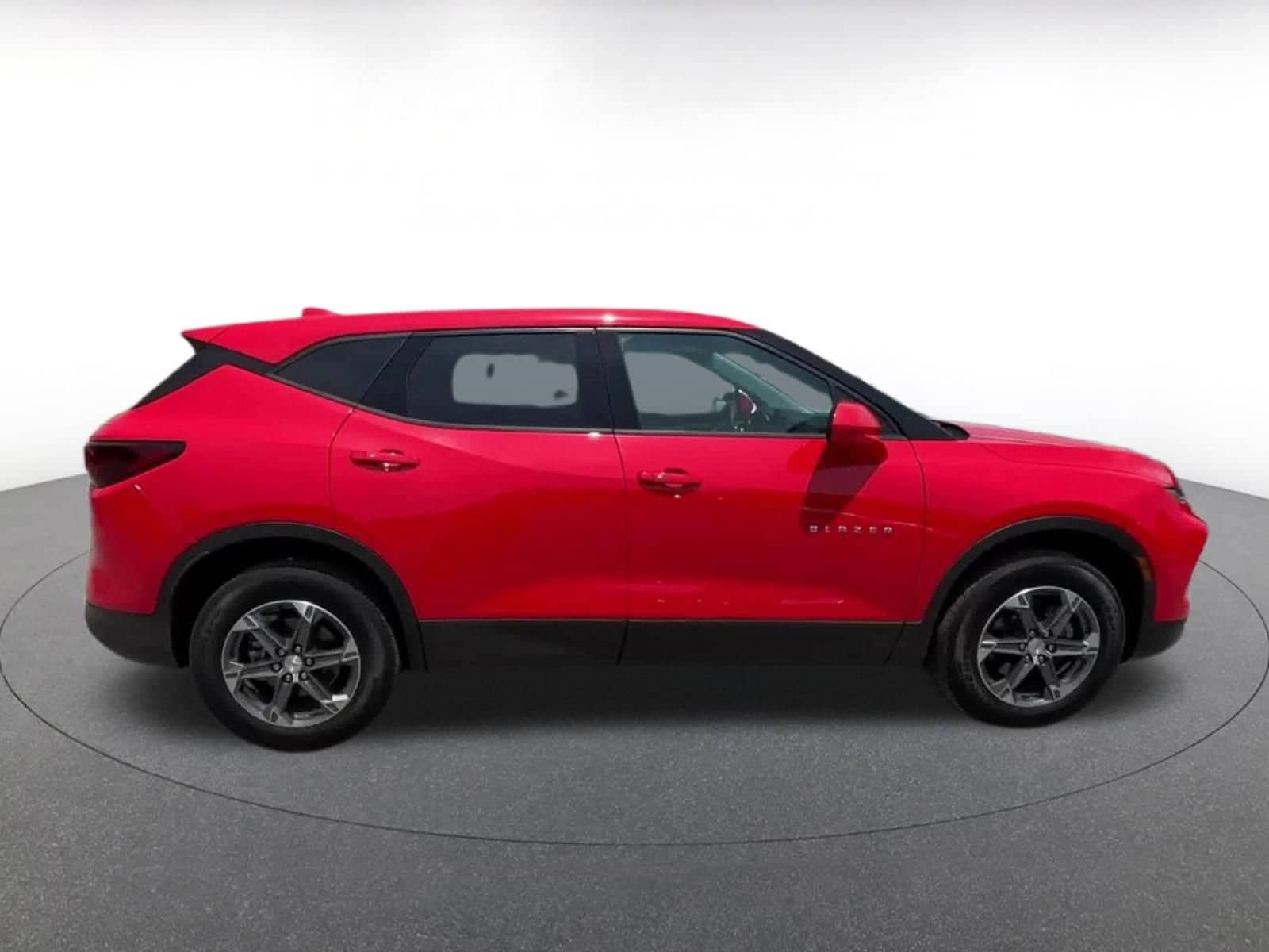 Thumbnail: 2025 Chevrolet Blazer - 15