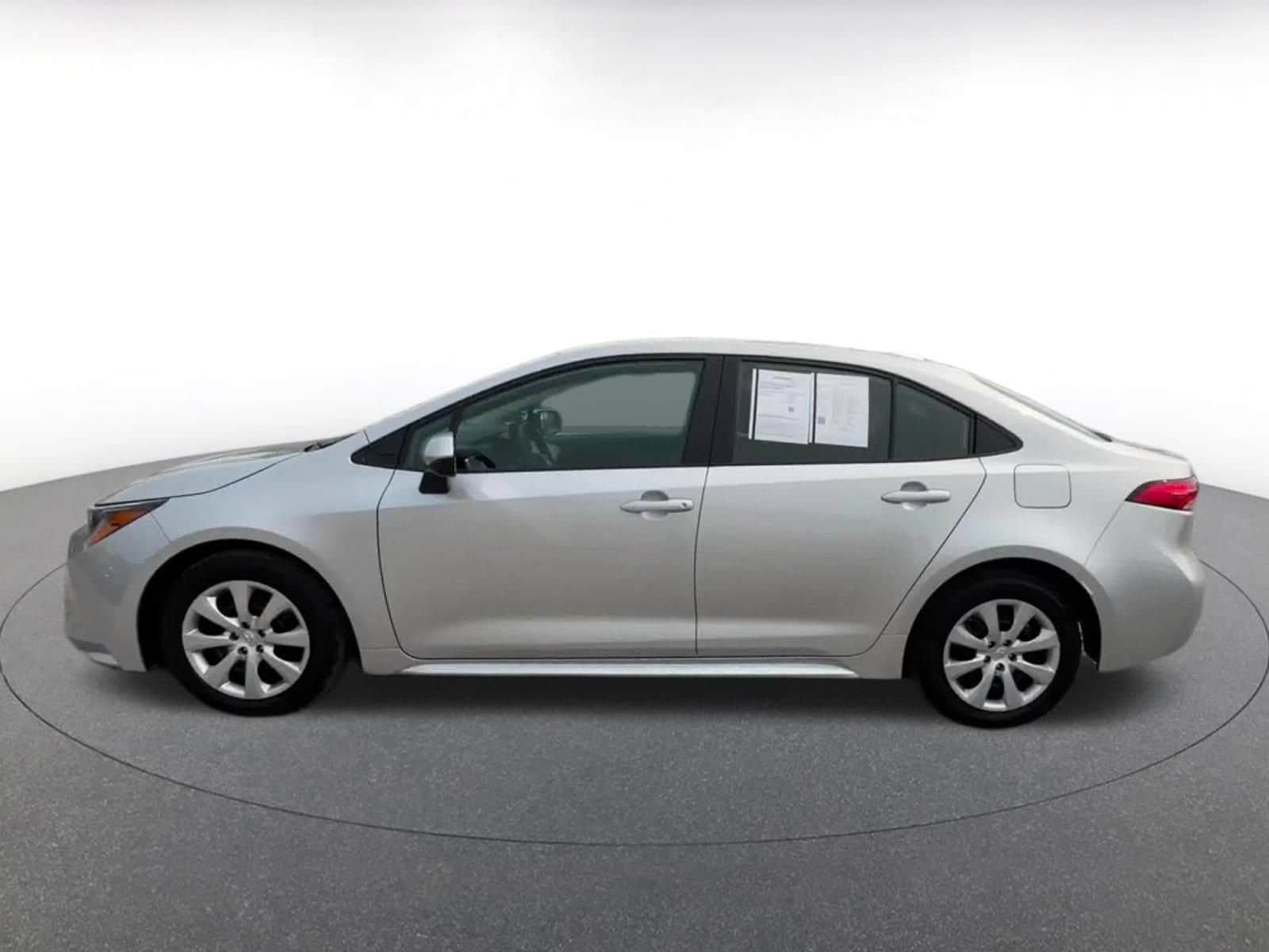 Thumbnail: 2025 Toyota Corolla - 9