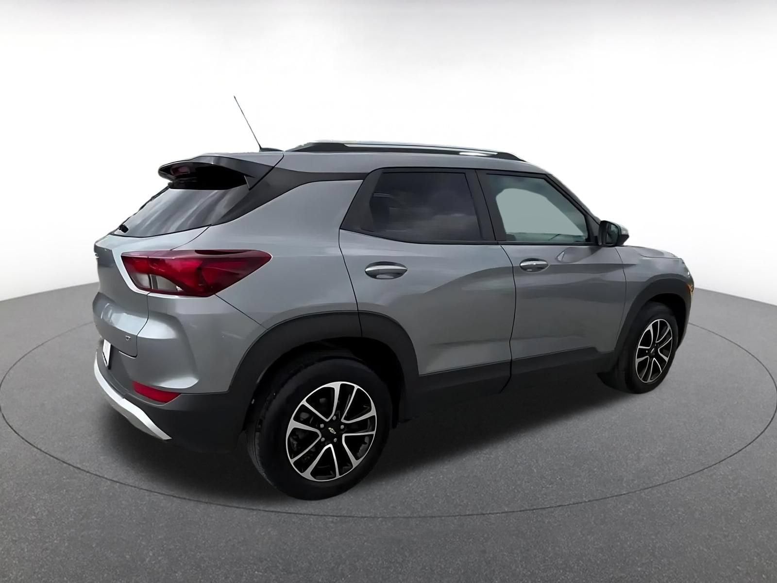 Thumbnail: 2025 Chevrolet TrailBlazer - 15