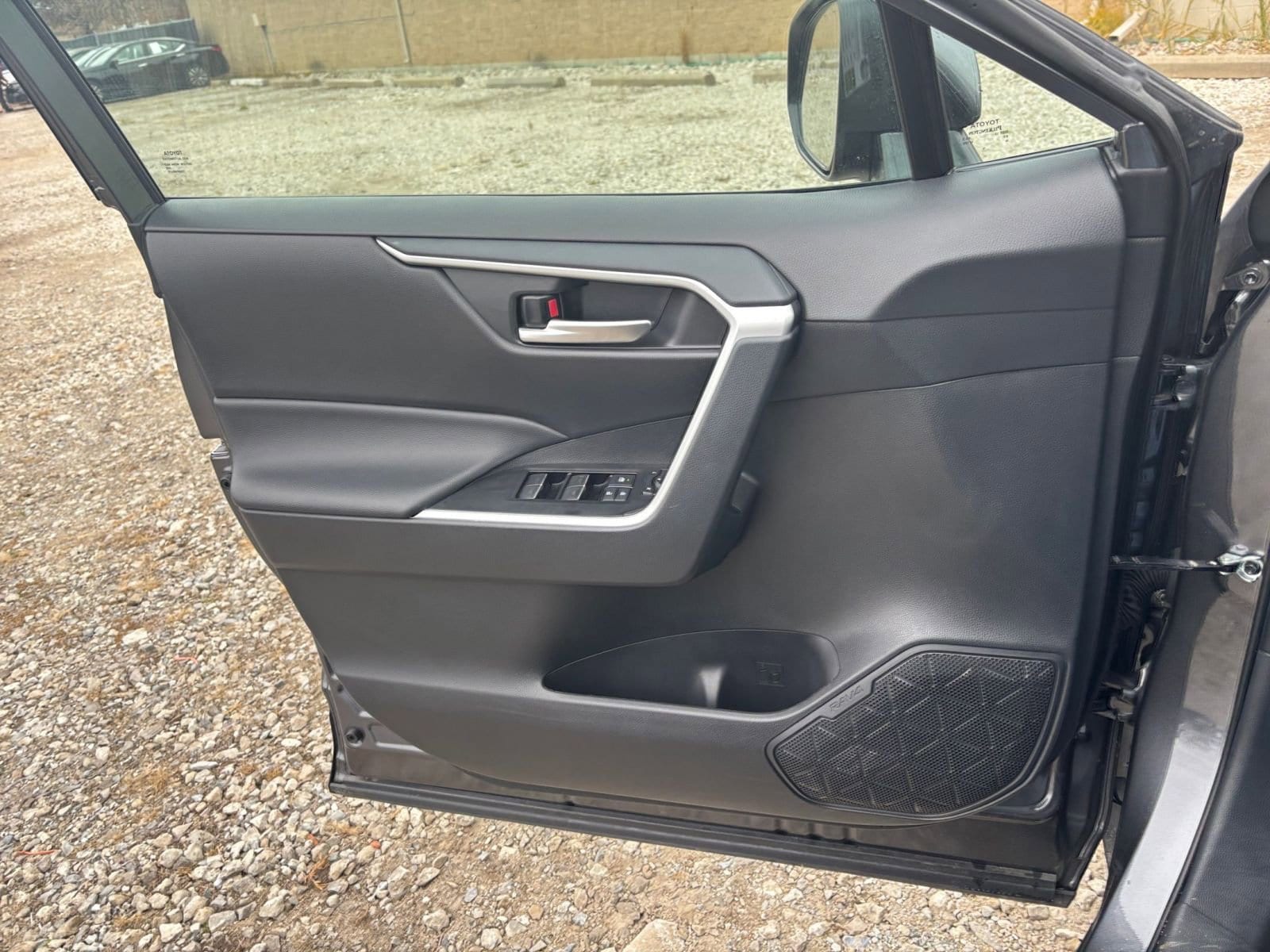 Thumbnail: 2025 Toyota RAV4 - 20