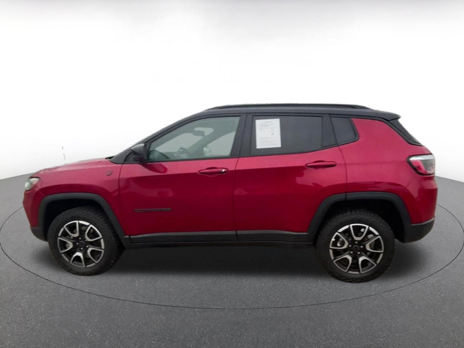 Thumbnail: 2025 Jeep Compass - 9
