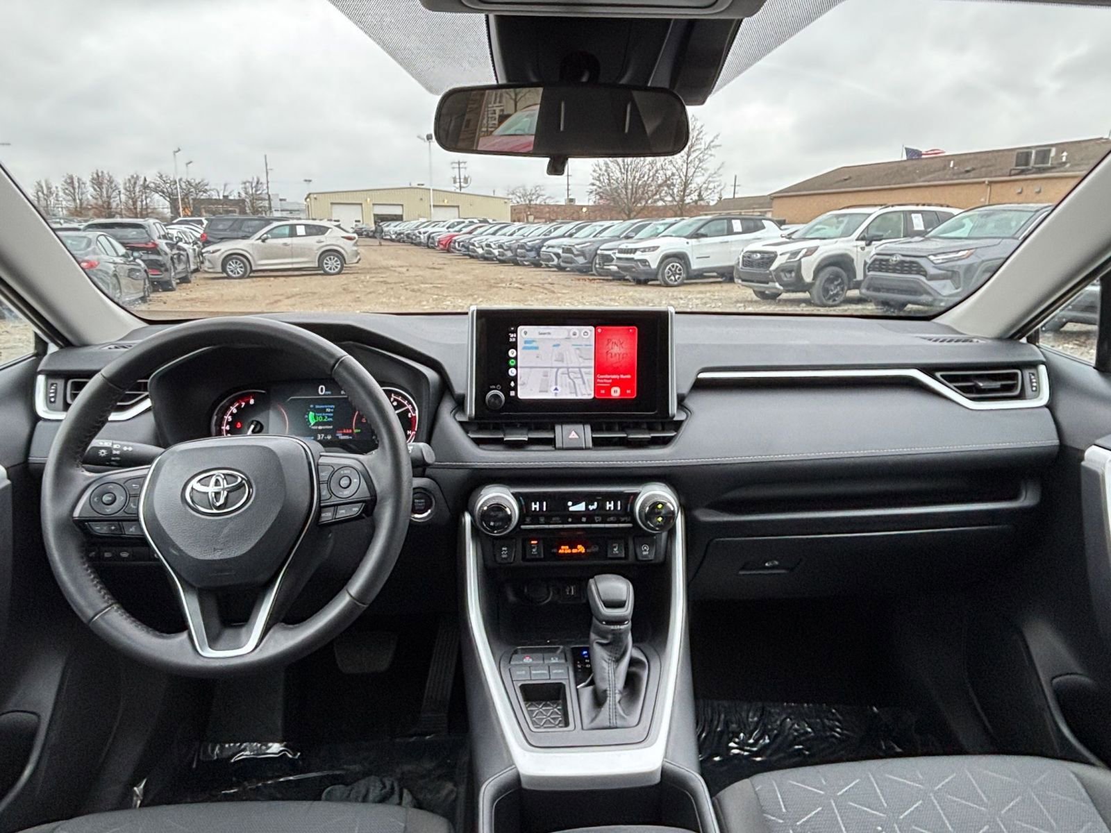 Thumbnail: 2025 Toyota RAV4 - 33