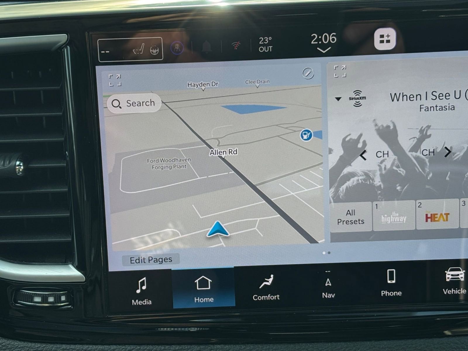 Thumbnail: 2025 Chrysler Pacifica - 20