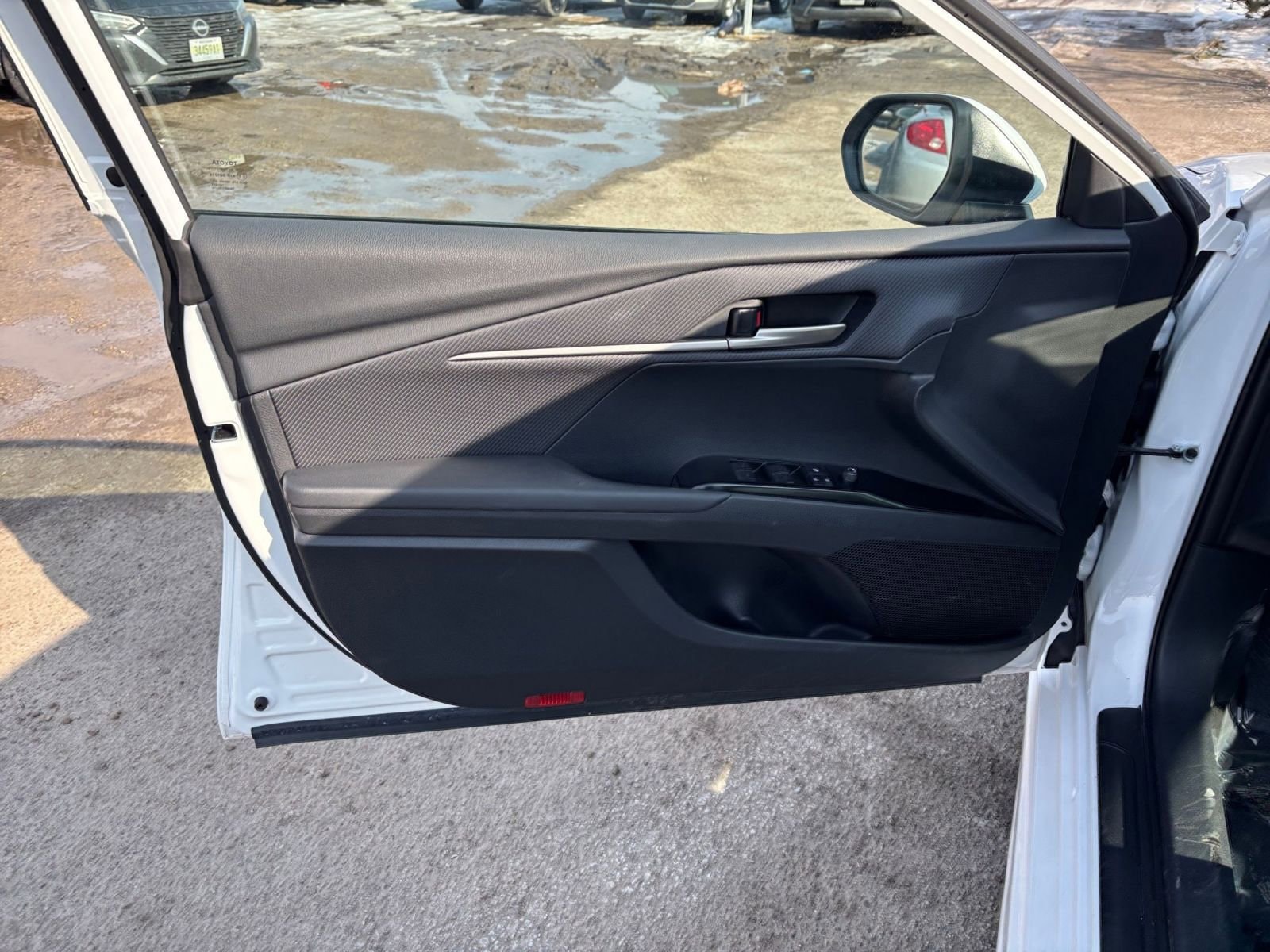 Thumbnail: 2025 Toyota Camry - 18