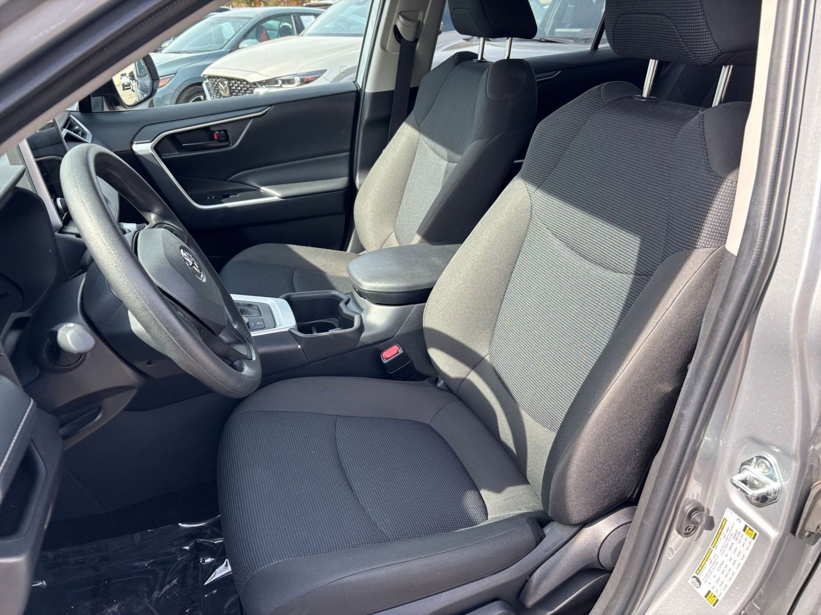 Thumbnail: 2025 Toyota RAV4 - 35