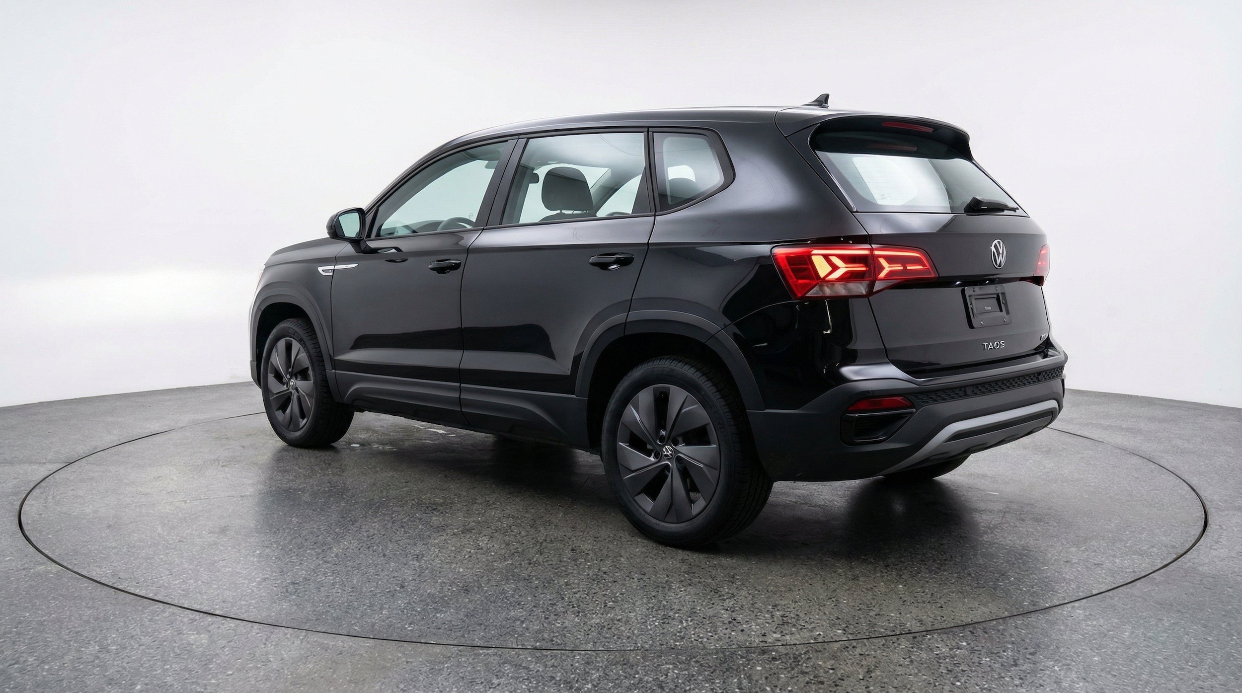 Thumbnail: 2025 Volkswagen Taos - 8