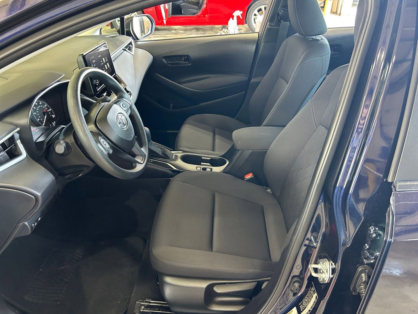 2024 Toyota Corolla LE 29