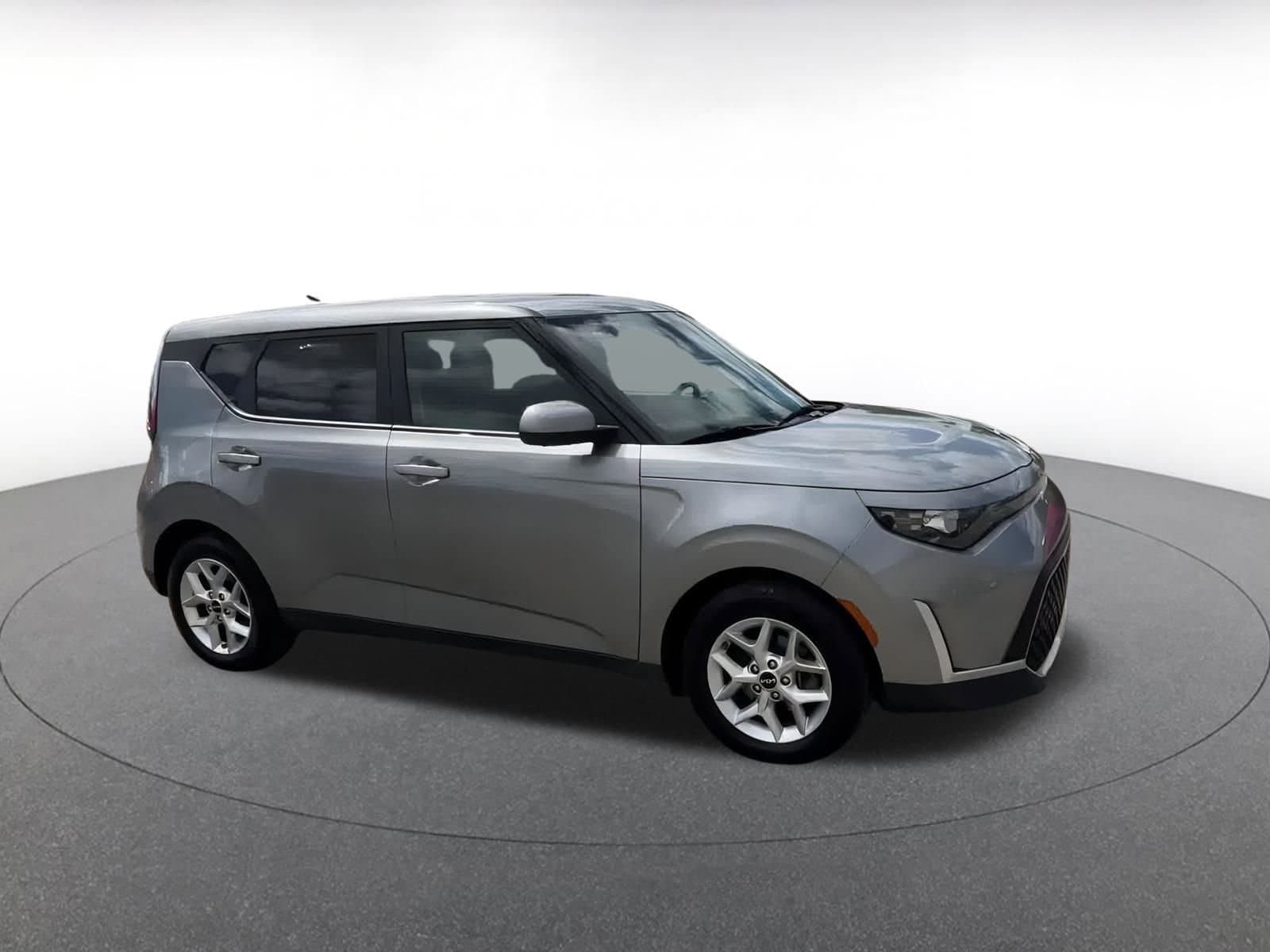 Thumbnail: 2023 Kia Soul - 2