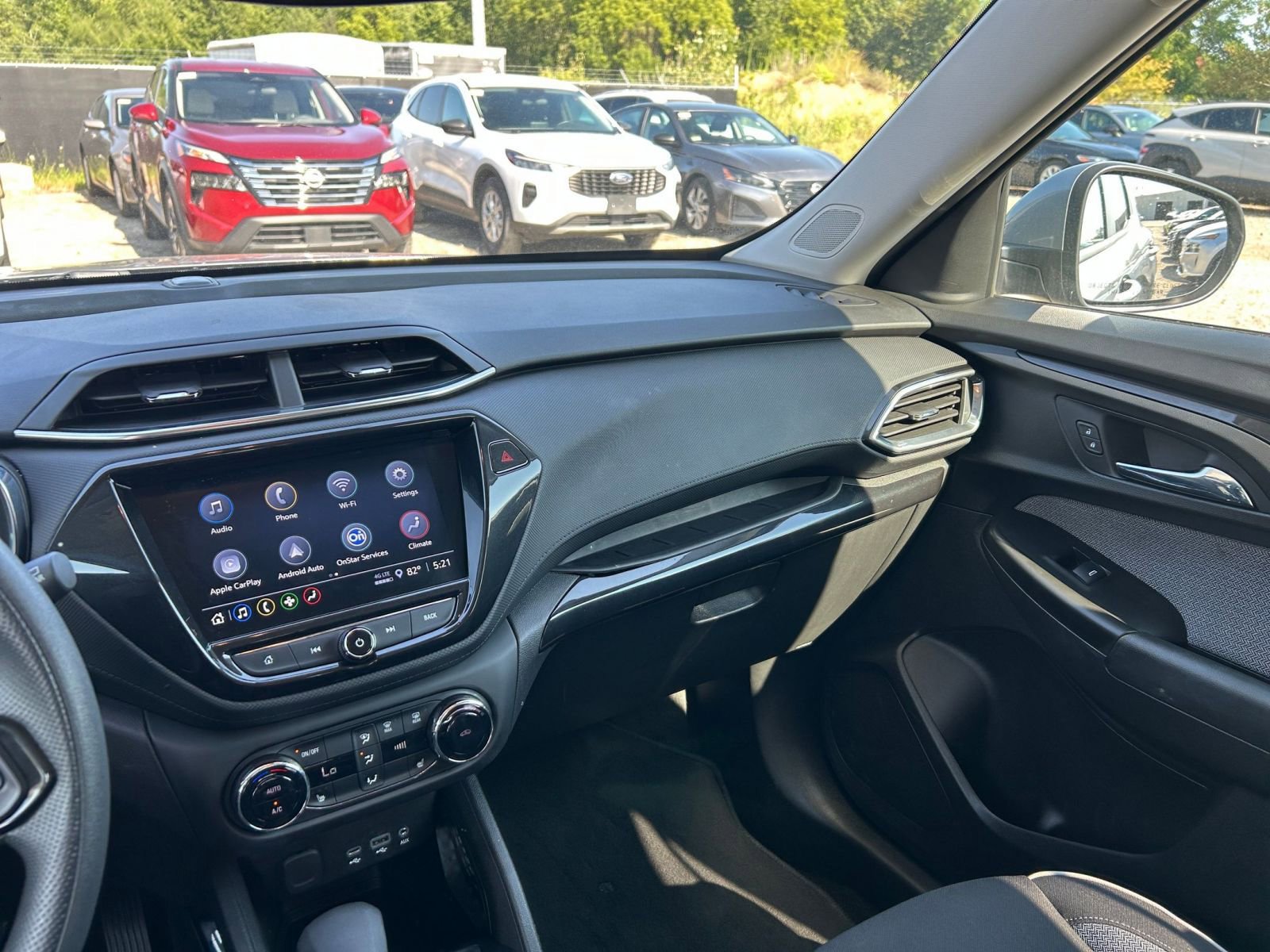 Thumbnail: 2023 Chevrolet TrailBlazer - 34
