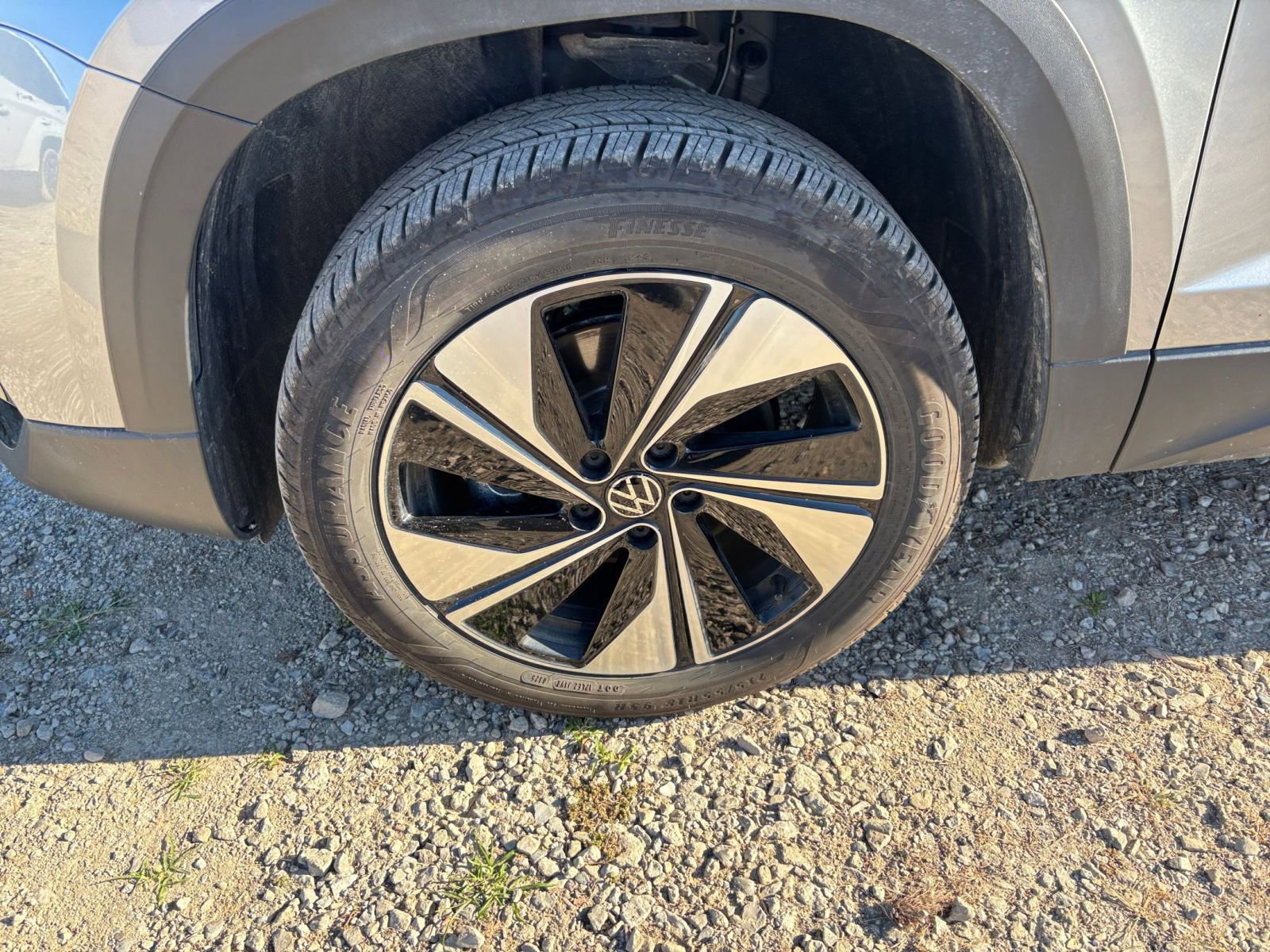 Thumbnail: 2025 Volkswagen Taos - 30