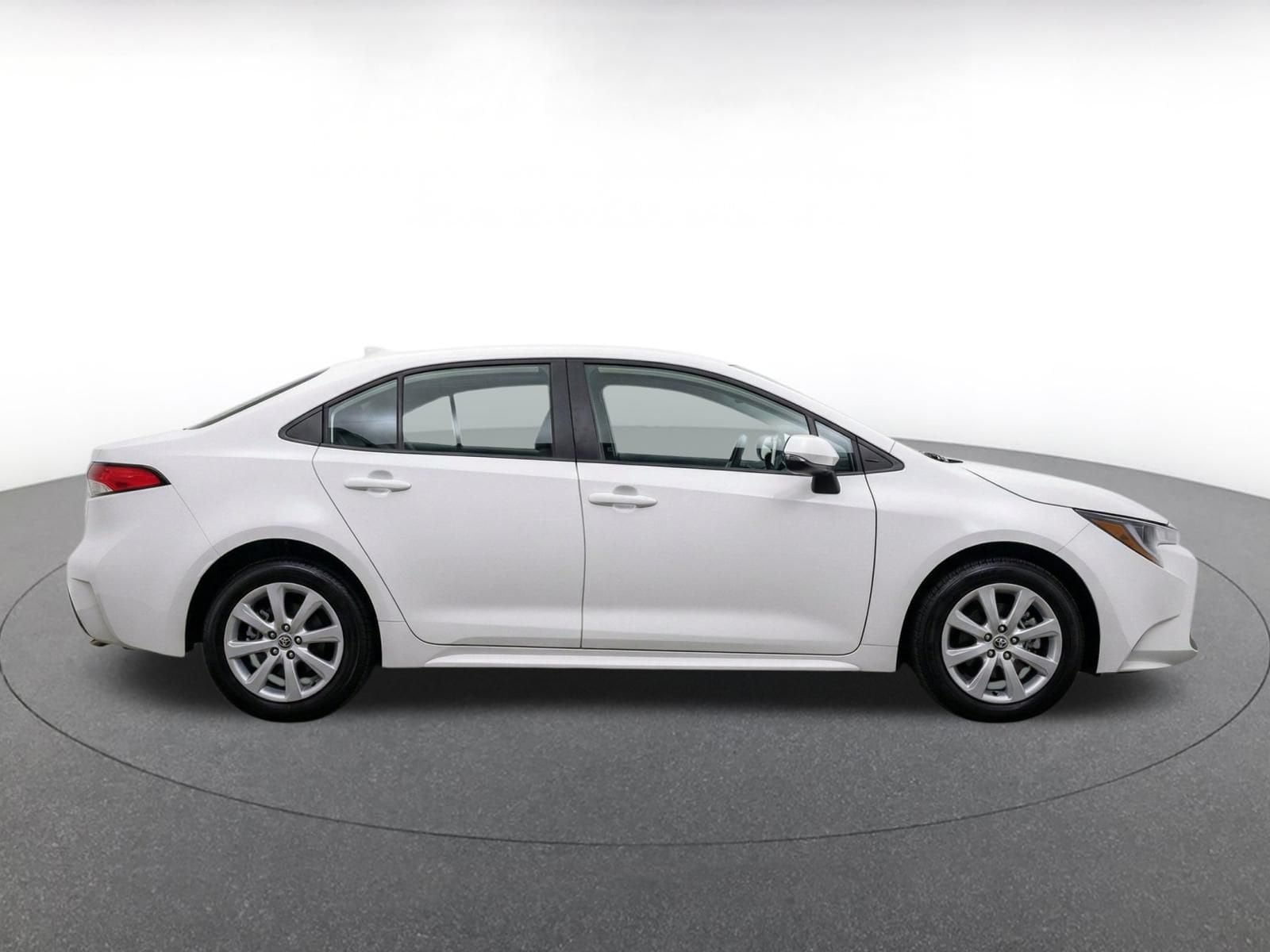 Thumbnail: 2025 Toyota Corolla - 9