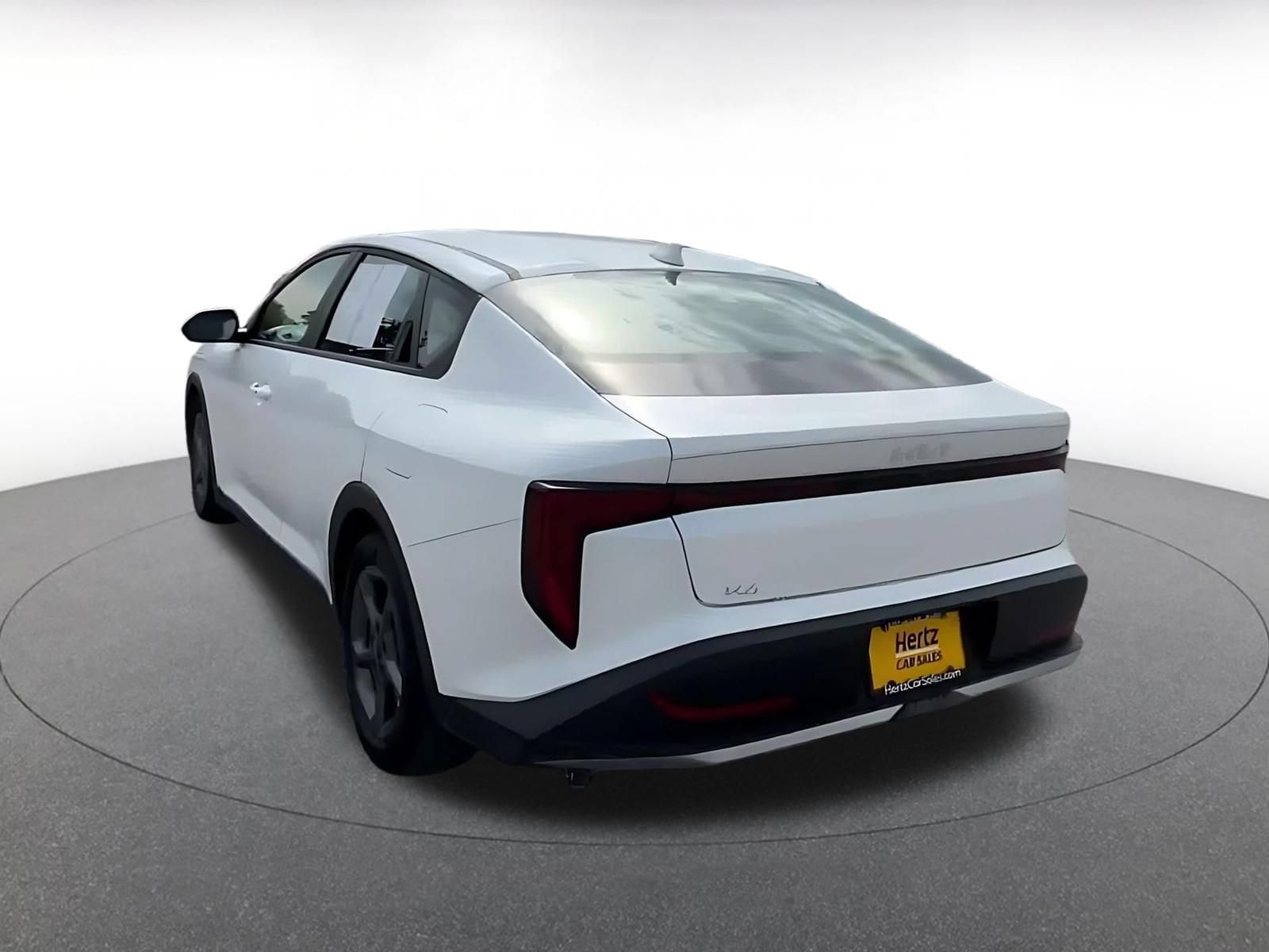 Thumbnail: 2025 Kia K4 - 10