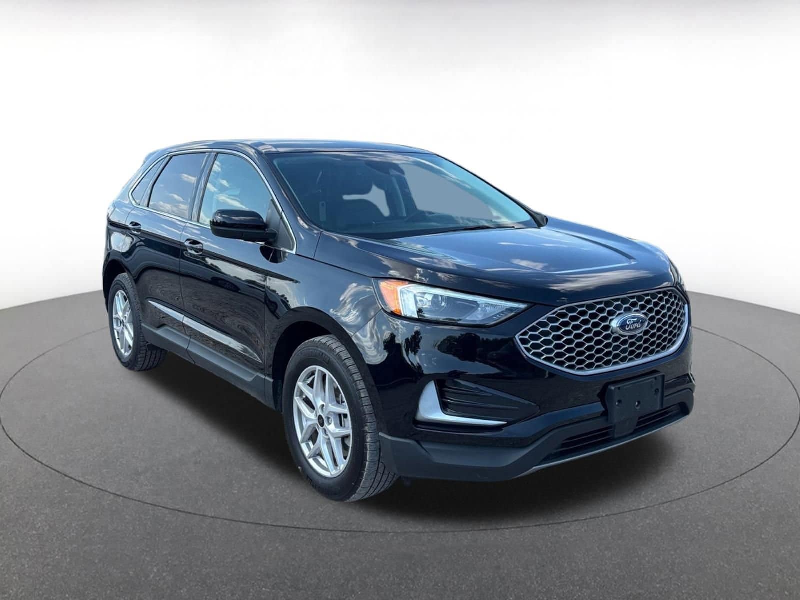 Thumbnail: 2024 Ford Edge - 1