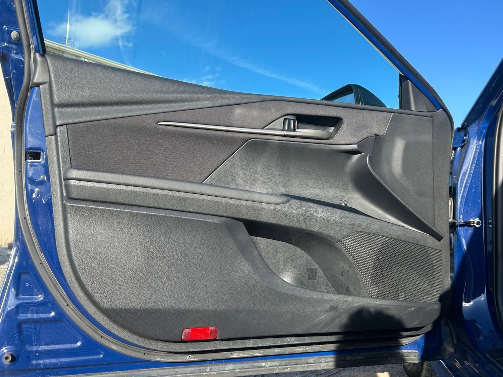 Thumbnail: 2025 Toyota Camry - 18