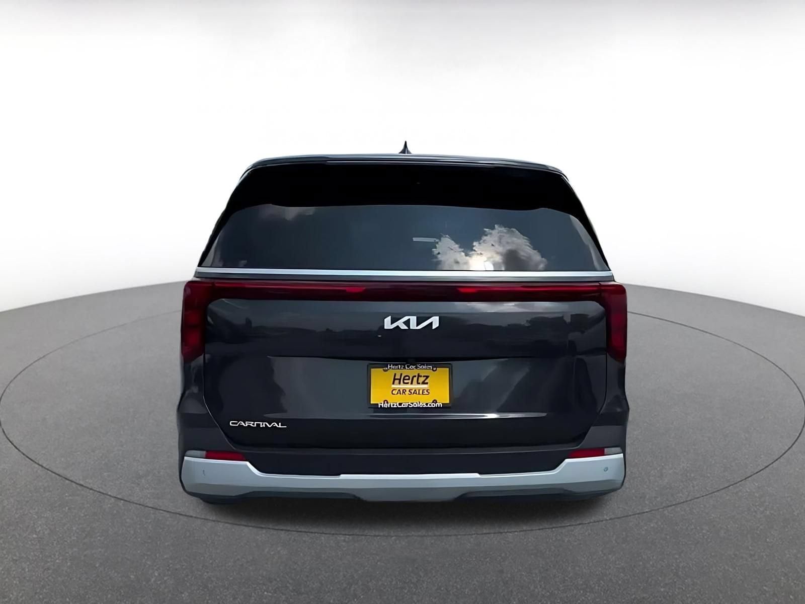 Thumbnail: 2026 Kia Carnival - 10